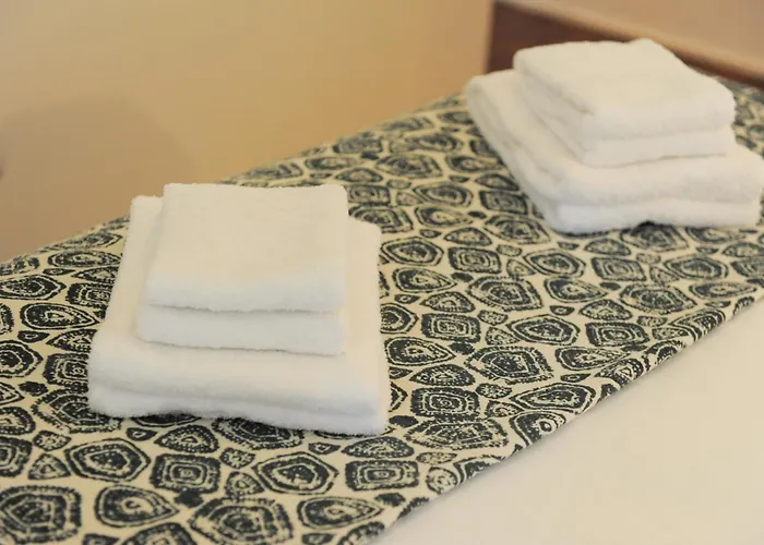 Center Mercado Do Bolhao Prime Location Jesuina E As 3 Janelas * פורטו