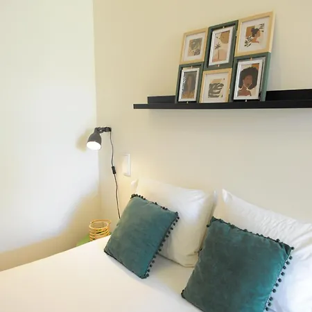 Center Mercado Do Bolhao Prime Location Jesuina E As 3 Janelas Порту