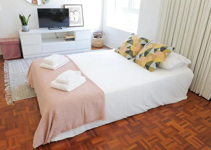 Center Mercado Do Bolhao Prime Location Jesuina E As 3 Janelas * פורטו